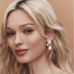 NWT Bubble cluster pearl drop earrings